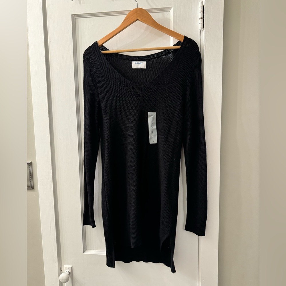 Old Navy NWT Black Long Sleeve Sweater
